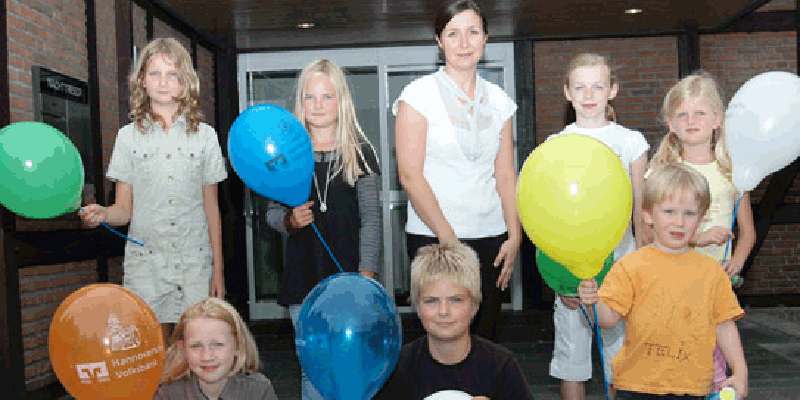 Zehntfest mit Luftballon-Wettbewerb